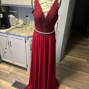 Dancing Queen Burgundy Lace Prom Dress